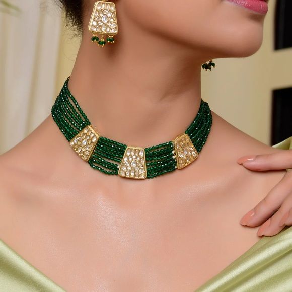 Checkout - Poshmark Kundan Jewellery Set Simple, Emerald Beads Jewellery, Gold Choker Set, Desi Jewelry, Gold Bracelet Simple, Kundan Jewellery Set, Pearl Jewelry Design, Antique Jewellery Designs, Beaded Necklace Designs