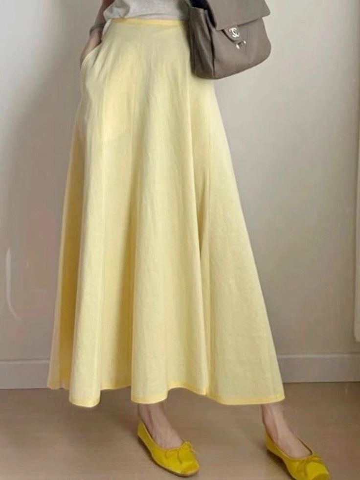 Olivia Mark - Artistic Solid Color A-Line Maxi Skirt in Yellow Umbrella Skirt, Yellow Skirt, Fish Tail, Brown Outfit, Half Skirt, White Off Shoulder, Pleated Mini Skirt, Off Shoulder Tops, Types Of Skirts