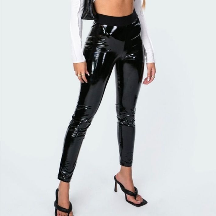 Hot Sleek Smooth Shiny Sexy Kiki Black Vinyl Leggings Wide Stretch Waistband Slight Line Effect On Vinyl Size Xl Bnwt Black Stretch Y2k Pants, Edgy High Stretch Black Pants, Black Club Bottoms For Fall, Y2k Stretch Bottoms For Alternative Fashion, High Stretch Trendy Bottoms For Streetwear, Trendy High Stretch Bottoms For Streetwear, Trendy High Stretch Streetwear Bottoms, Trendy High Rise Bottoms For Club, Trendy Spring Leggings For Streetwear