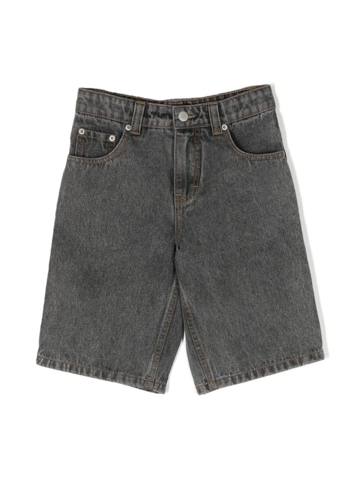 black organic cotton blend washed logo patch to the rear belt loops front button fastening classic five pockets Black Wash Jeans, Denim Shorts Black, Fashion Design Template, Mens Jean Shorts, Drip Outfit Men, Mens Denim Shorts, Boys Denim, Vintage Fits, Organic Materials