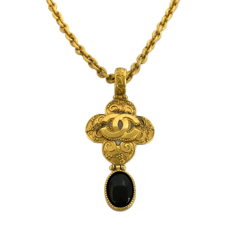 Measurements Length: 19.5” Color Gold Condition Bused_good Material Metal Jewelry Chanel, Chanel Necklace, Chanel Jewelry, Necklace Gold, Womens Jewelry Necklace, Limited Time, Gold Color, Gold Necklace, Chanel