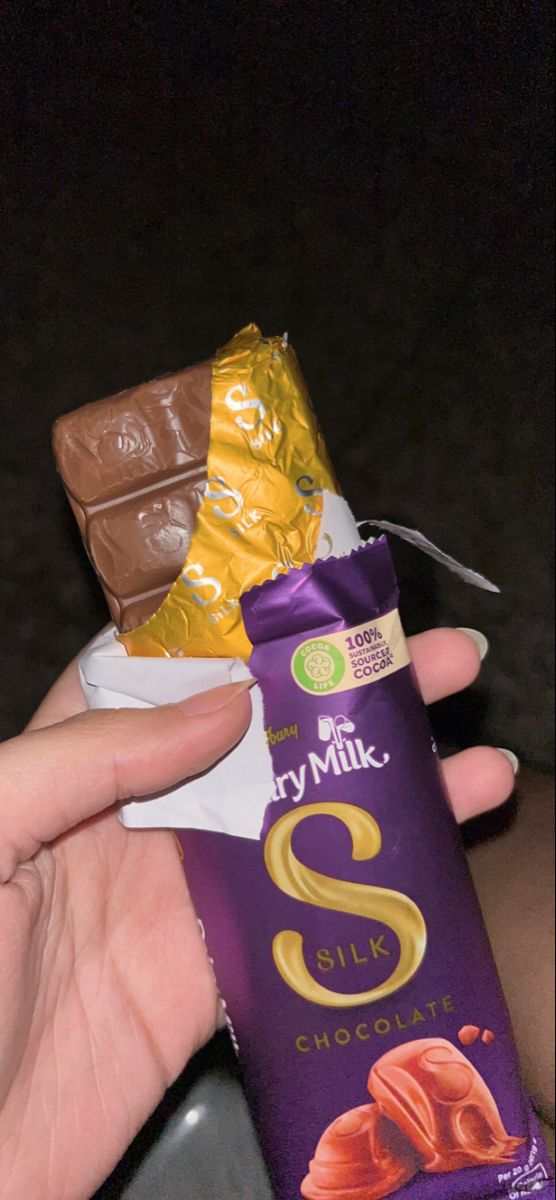 Dairy milk silk chocolate. Dairy milk silk snap. Dairy Milk Chocolate Snap, Dairy Milk Silk, Silk Chocolate, Snap Photography, Dairy Milk Chocolate, Simple Mehndi Designs Fingers, Snap Snapchat, Hippie Painting, Snap Streak