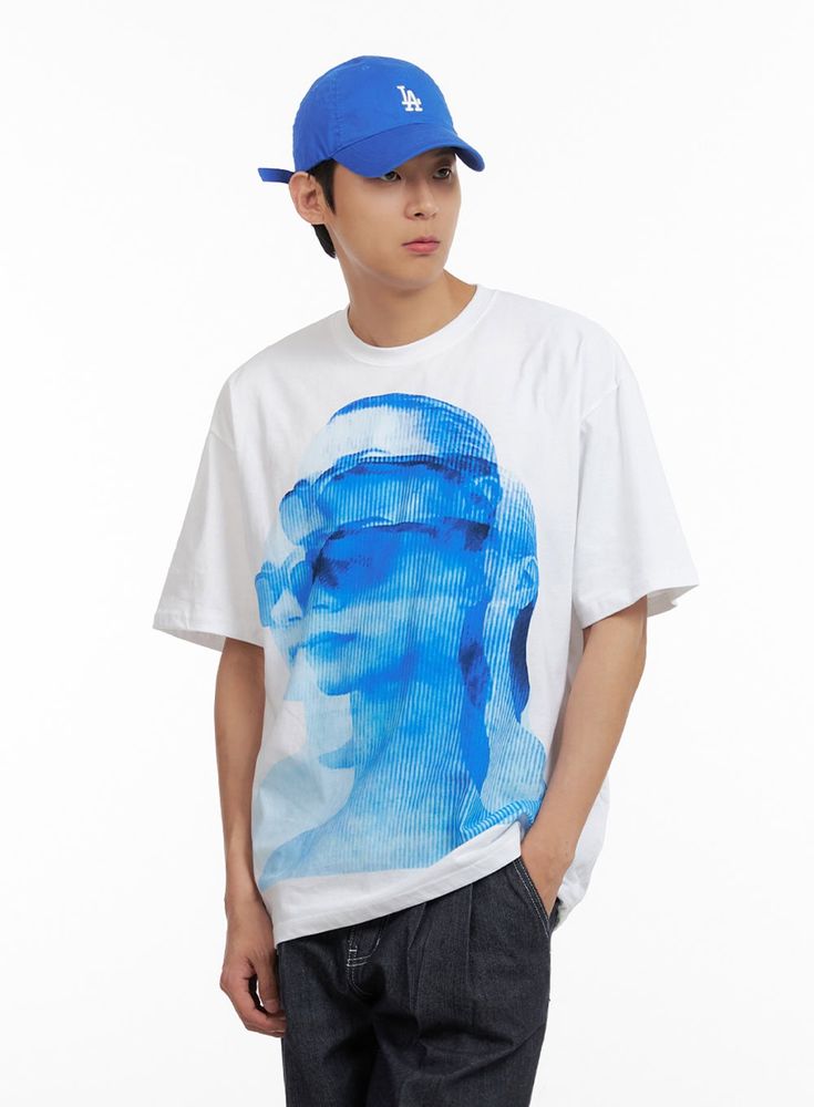 mens-graphic-oversize-tee-il404 / White White Summer T-shirt For College, Urban Oversized T-shirt For Summer, Urban Style Oversized Summer T-shirt, Oversized Screen Print T-shirt For College, Oversized Graphic Print T-shirt For College, Blue Hip Hop T-shirt For Summer, Blue Summer Hip Hop T-shirt, Relaxed Fit Hip Hop T-shirt For Spring, Hip Hop Relaxed Fit T-shirt For Spring