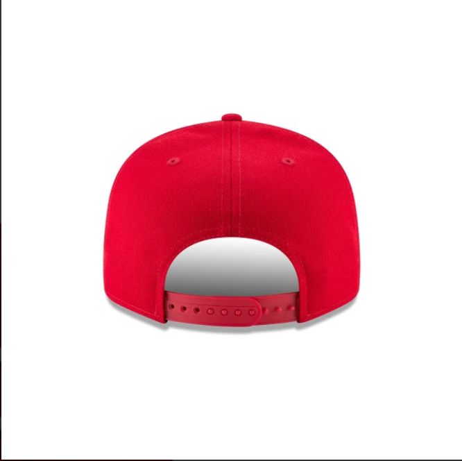 The Cincinnati Reds Basic 9FIFTY Snapback features traditional Reds color blocking with an embroidered Reds logo at the front panels and an adjustable snapback closure at the rear. Red Six-panel Trucker Hat For Streetwear, Red Six-panel Snapback Hat For Baseball Season, Red Sporty Snapback Hat With Flat Bill, Red Adjustable Six-panel Baseball Cap, Red Adjustable Snapback Hat Six-panel, Red Adjustable Six-panel Snapback Hat, Red Snapback Hat With Embroidered Logo, Red Six-panel Snapback Hat For Sports Events, Sporty Red Six-panel Snapback Hat