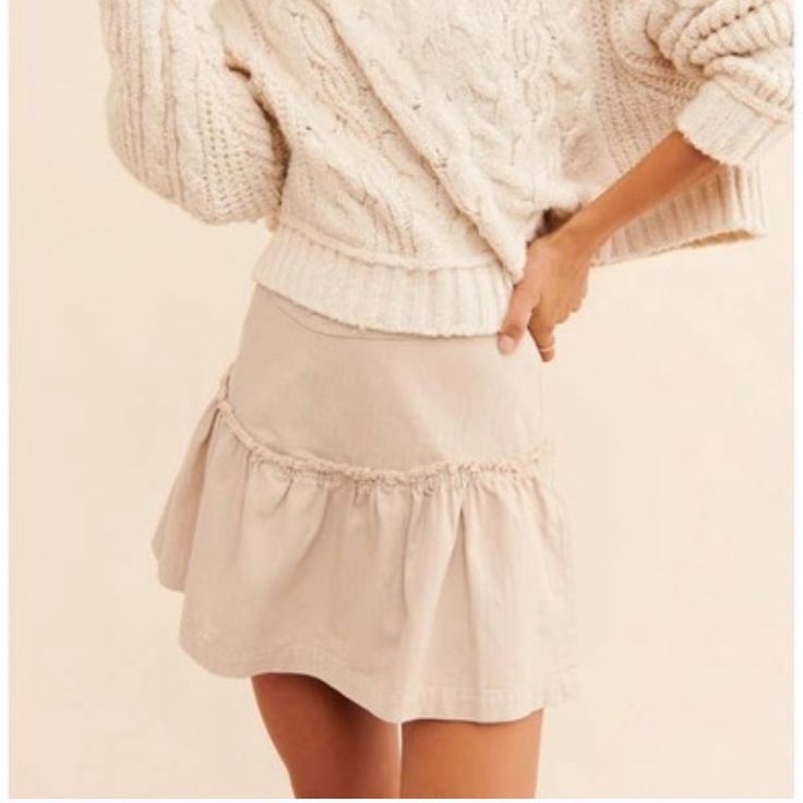 Free People Positank Tiered Mini Skirt Color: Champagne Size: 6 Brand New With Tags! Casual Mini Skirt For Spring, Casual Beige Mini Skirt For Fall, Chic Beige Cotton Skort, Casual Beige Skirt For Fall, Casual Beige Skort For Fall, Casual Mini Hem Skort, Casual Mini Skort For Brunch, Cotton Mini Skirt With Mini Hem For Day Out, Feminine Cotton Bottoms For Brunch