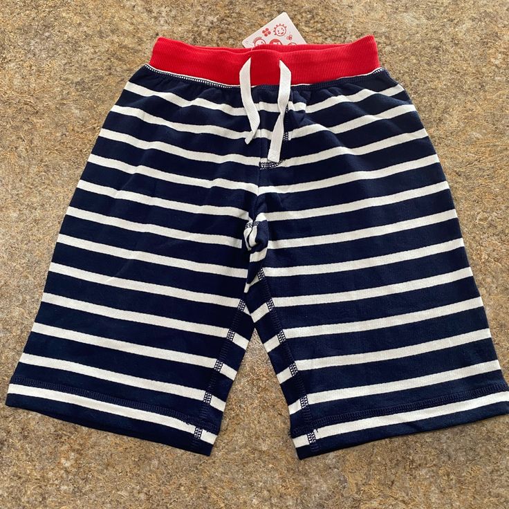 Size 130 (8) New With Tags Navy Stripes Sporty Spring Bottoms For Playtime, Sporty Spring Playtime Bottoms, Sporty Summer Bottoms For Playtime, Casual Shorts With Elastic Waistband For Playtime, Casual Short Length Bottoms For Playtime, Casual Short Bottoms For Playtime, Casual Playtime Shorts, Hanna Andersson, Navy Stripes