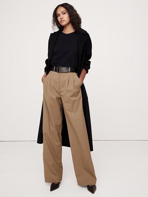 High-Rise Wide-Leg Wool Pant | Banana Republic Wide Leg Trousers Outfit Autumn, Brown Wide Leg Pants Outfit, Camel Pants Outfit, Wide Leg Pant Outfit, Office Fits, High Waist Wide Leg Trousers, Camel Pants, Soft Dramatic, Leg Pants Outfit