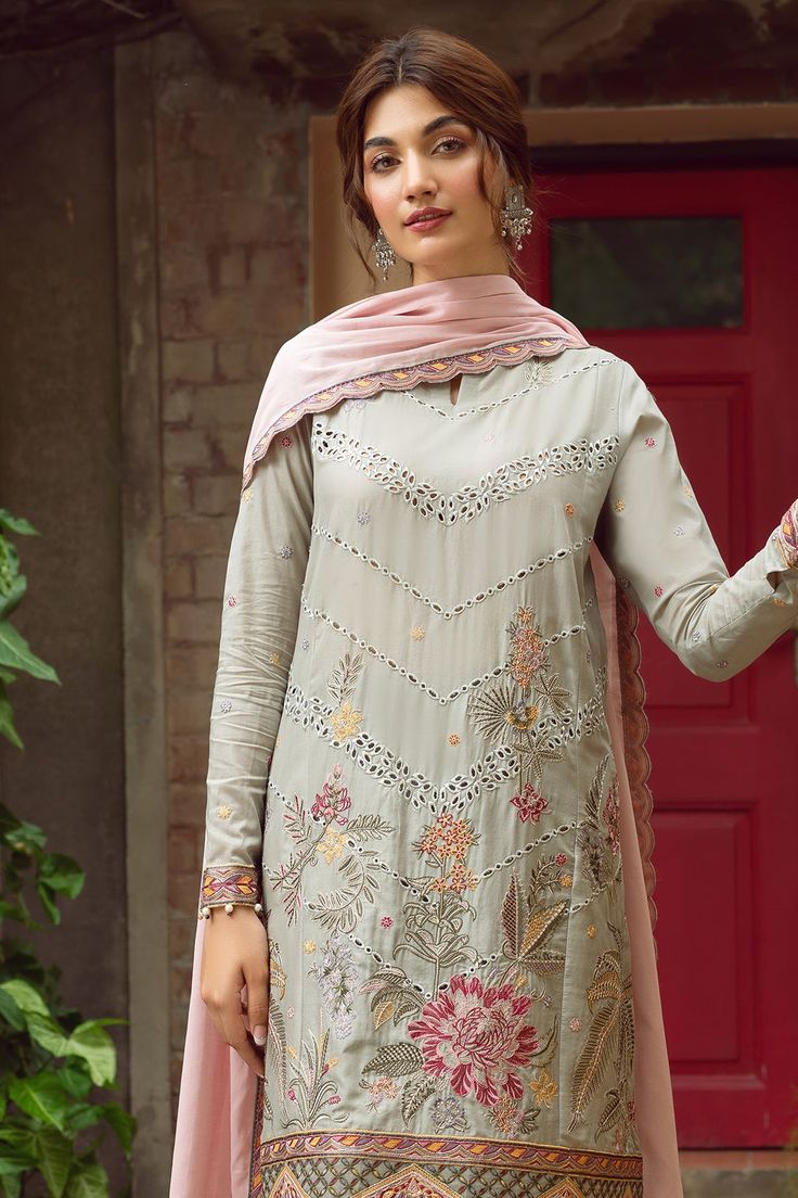 Pakistani Embroidered Dress in Kameez Trouser Style is a Traditional choice to wear on the Festive occasion. This Pakistani Eid Dress is available Online. Embroidery Sketch, Pakistani Boutique, Eid Dress, Gala Design, Pakistani Designer Clothes, Pakistani Suit, Clock Wallpaper, Lawn Dress, Eid Dresses