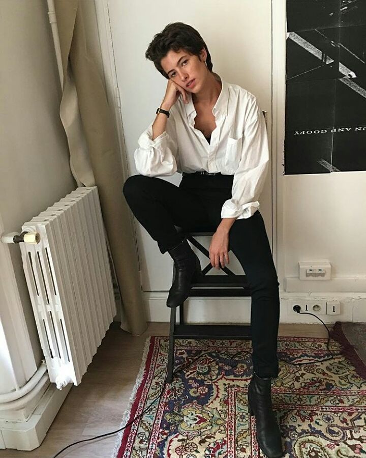 Masculine /androgynous style Garconne Style, Nonbinary Style, Butch Outfits, Grad Fits, Queer Outfits, Androgynous Aesthetic, Butch Fashion, Adidas Samba Outfit, Lesbian Outfits