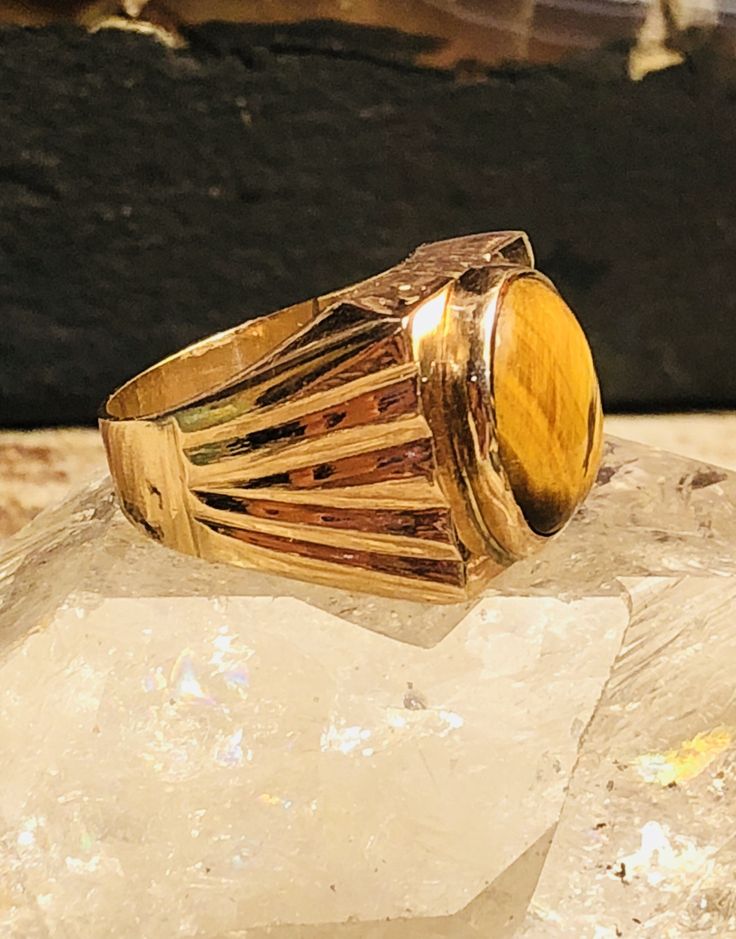 RESERVED 1920s Art Deco Tigers Eye 14kt Gold Vintage Ring Art Deco Jewelry Ring Size 7 1/2 over 1/2 wide and over 1/2 tall Weighs 8.7 grams Art Deco Jewelry Rings, Gold Vintage Ring, Usa Jewelry, 1920s Art, Ring Art Deco, 1920s Art Deco, Stylish Mens Outfits, Handcrafted Necklace, Deco Jewelry