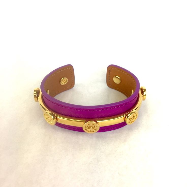 Tory Burch Cuff Perfect For Summer In This Happy Color Enameled Raised Logo In Gold 2.5” Diameter. 7.25” Circumference New Without Tags Cuff_pink_gold Designer Adjustable Cuff Bracelet, Adjustable Designer Cuff Bracelet, Leather Cuff Bracelets, Black Cuff Bracelet, Tory Burch Bracelet, Tory Burch Kira, Double Wrap Bracelet, Tory Burch Jewelry, Silver Logo