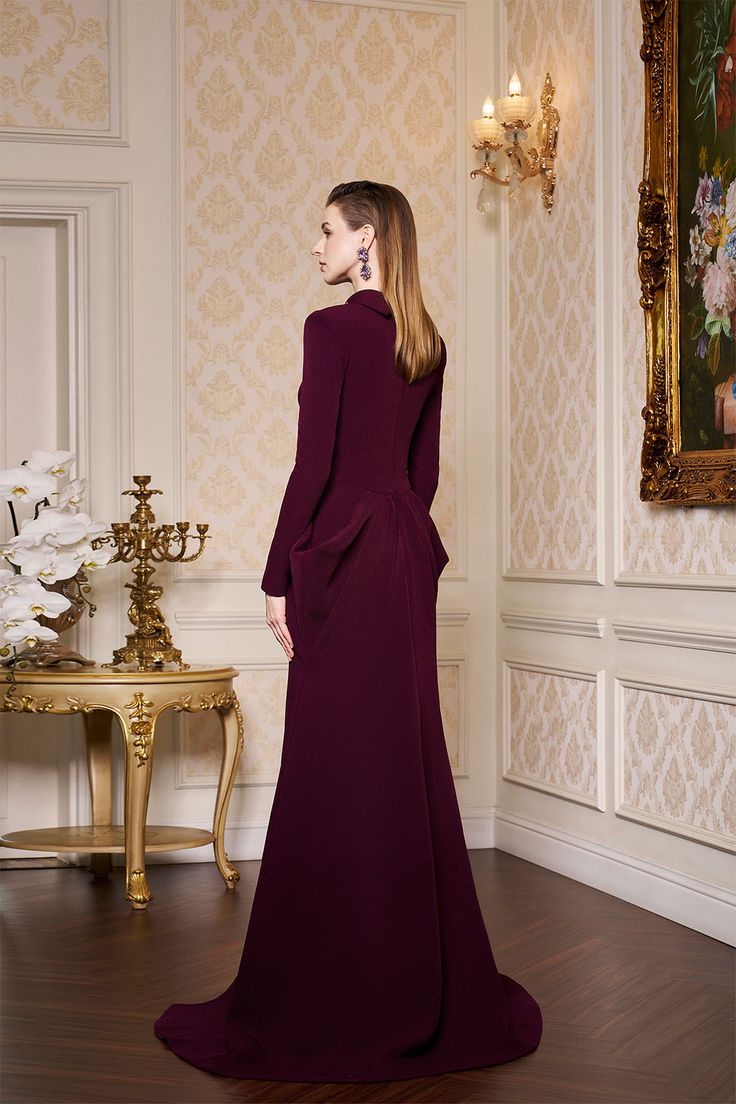 This dress showcases an elegant, de-constructed collar design. The pegged and draped features offer a modern take on traditional evening wear. Enjoy a flattering silhouette and luxurious velvet fabric for a statement look. *Note: The length is measured from the shoulder to the shortest of the front.Length: XS: 157cm, S: 159cm, M/L/XL: 160cm, XXL: 162cm Velvet Floor Length Dress, Knitwear Outfit, Happy Clothes, Crepe Material, Mean Blvd, Floor Length Dress, Dresses By Length, Collar Designs, Floor Length Dresses