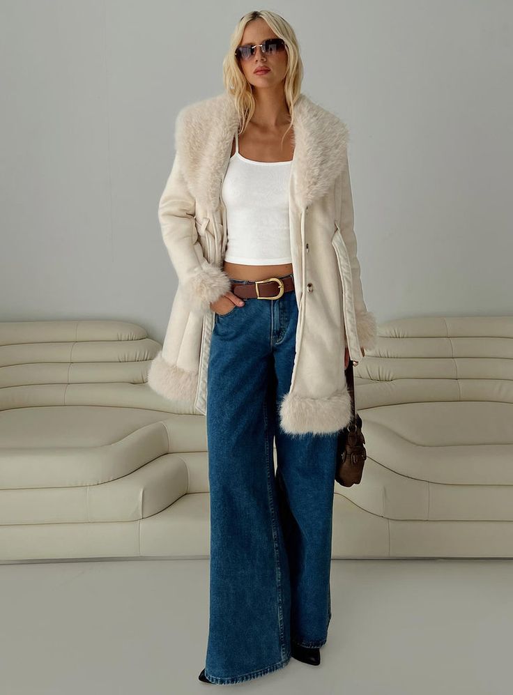 Simmer Lane Coat Tan Classic Edgy Outfits, Faux Fur Material, Shiny Pants, Tiktok Fashion, Budget Fashion, Cold Weather Outfits, Spring Fashion Trends, Vest Fashion, Fall Fashion Trends