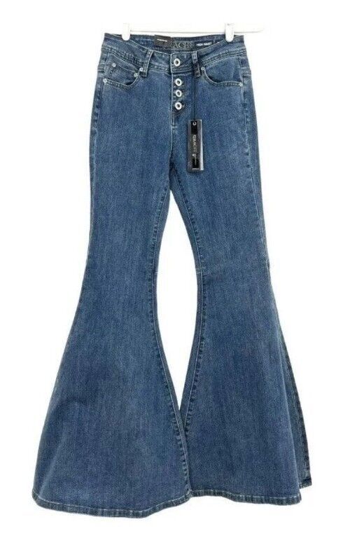 Grace Bellbottom Jeans High Waist Size 29 button Fly Jeans High Waist, High Jeans, Bell Bottoms, Waist Size, High Waist Jeans, Bell Bottom Jeans, High Waist, Fashion Inspo, High Waisted