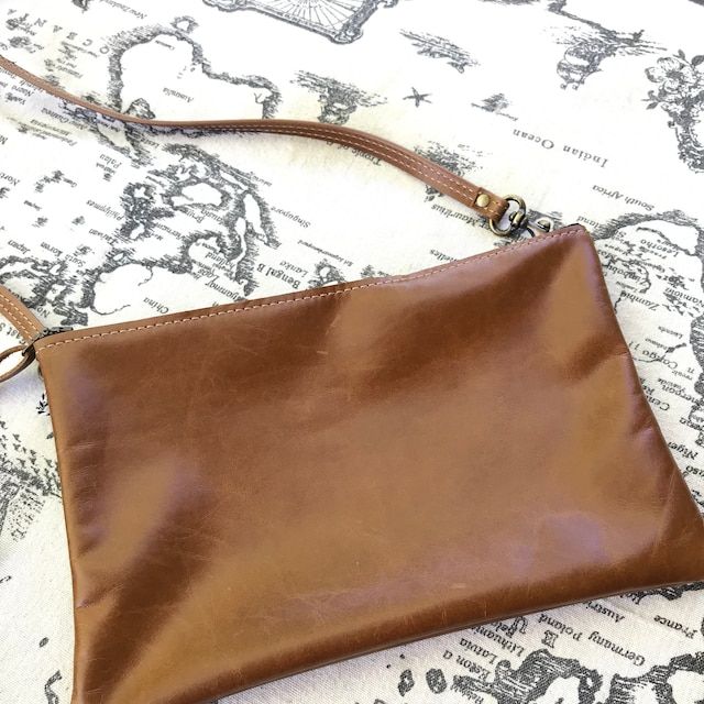 Small Leather Crossbody Bag, Convertible Leather Clutch, Leather Zippered Pouch, Leather Purse, Leather Messenger, Personalized Monogram - Etsy Leather Zipper Pouch, Zippered Pouch, Leather Projects, Personalized Monogram, Leather Messenger, Leather Pulls, Leather Wristlet, Leather Zipper, Leather Pouch