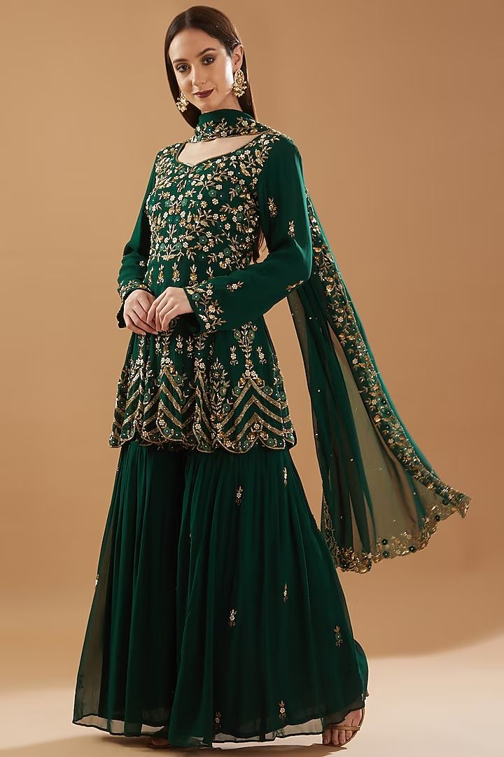 Bottle Green Georgette Sharara Set Design by Baidehi at Pernia's Pop Up Shop 2023 Mehndi Gharara, Green Gharara, Green Sharara, Georgette Sharara, Kurta Sharara Set, Sharara Suits, Kurta Sharara, Sharara Gharara, Floral Peplum