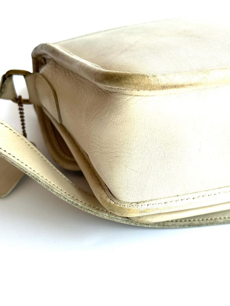 Vintage Coach Classics Kent Crossbody Bag in Bone Leather Purse Style 9916 - Etsy Vintage Smooth Grain Shoulder Bag For Travel, Beige Travel Bag With Coin Pocket, Vintage Satchel Bags With Smooth Grain, Vintage Satchel With Smooth Grain, Vintage Beige Bag With Leather Lining, Vintage Beige Shoulder Bag With Leather Lining, Vintage Cream Leather Shoulder Bag, Vintage Cream Shoulder Bag With Adjustable Strap, Classic Beige Satchel With Leather Lining