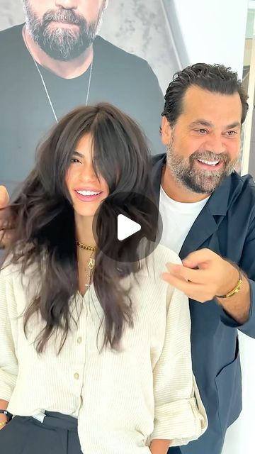 Mounir on Instagram: "Haircut transformation by @mounir" Jlo Haircut, Thick Shaggy Haircut, Haircut For Double Chin Face, Kylie Haircut, Long Bangs Medium Hair, Drastic Hair Change Before And After, Long Hair Vs Short Hair Before And After, Hair Cuts Videos, Long Hair To Short Hair Transformation