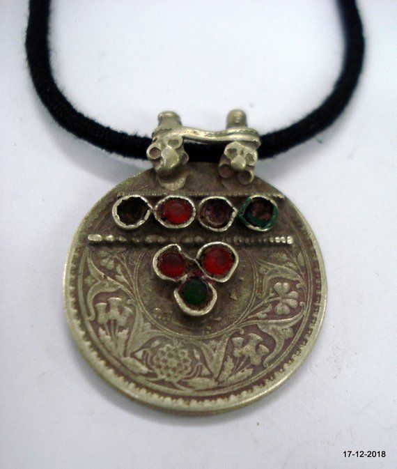 vintage antique tribal old silver pendant necklace coin pendant george king Vintage Metal Coin Pendant Necklace, Silver Brass Amulet Coin Necklace, Silver Coin-shaped Medallion Necklace In Brass, Vintage Medallion Jewelry For Festivals, Vintage Medallion Jewelry For Festival, Vintage Coin Necklace With Large Pendant, Vintage Festival Medallion Jewelry, Vintage Medallion Coin Necklace With Large Pendant, Festival Coin Pendant Medallion Necklace