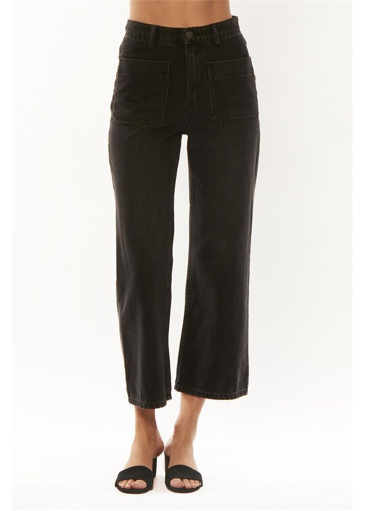 The Brooke Woven Denim Pant is the perfect addition to any wardrobe. Featuring a high waist and ankle length cut, these womens bottoms provide a stylish look with front and back patch pockets. With these womens pants, you can be sure to look your best wherever you go. High Rise Washed Black Cargo Jeans With Five Pockets, Casual Workwear Cropped Jeans With Patch Pockets, Casual Cropped Jeans With Patch Pockets For Work, Casual Medium Wash Cropped Jeans With Patch Pockets, Relaxed Fit Cropped Jeans With Patch Pockets, High Rise Utility Jeans With Welt Pockets, Casual Mid-rise Flare Jeans With Welt Pockets, Casual Cropped Jeans With Patch Pockets For Spring, Mid-rise Jeans With Side Pockets In Washed Black