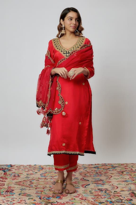 Red pure spun silk kurta with marodi hand embroidery. Comes with pant and an organza dupatta. - Aza Fashions Red Kurta, Silk Kurta, Luxury Sale, Organza Dupatta, Kurta With Pants, Pants Pattern, Modern Bride, Set For Women, Aza Fashion