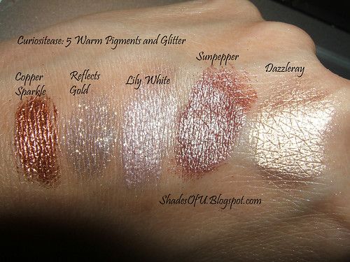 MAC Curiositease: 5 Pigments and Glitter Swatches and Review - The Shades Of U Mac Pigment Swatches, Mac Glitter Eyeshadow, Mac Eyeshadow Swatches, Mac Glitter, Sweetie Cake, Eyeshadow Swatches, Mac Pigment, Lily White, Mac Eyeshadow