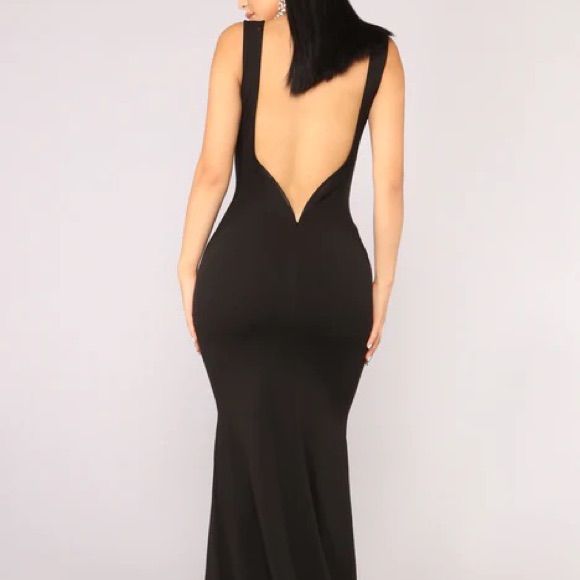 This Gown Needs A Crown Black Dress Size Xl Brand New, Never Worn V Wire Back V Neckline Front Maxi Dress Black Stretch V-neck Evening Dress, Black Floor-length Backless Dress For Date Night, Black Stretch Backless Dress For Prom, Black Floor-length Backless Dress For Prom, Black Stretch Floor-length Dress, Black Stretch Maxi Evening Dress, Black Backless Dress For Prom, Black Stretch Prom Dress, Black Backless Bodycon Evening Dress