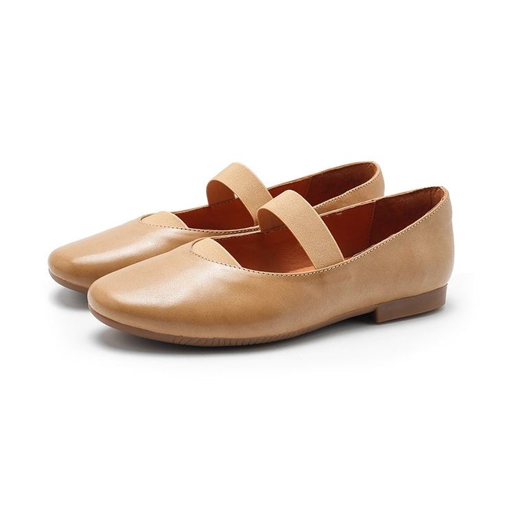 From Dwarves studio, These Mary Jane flats are designed in a timeless, minimal silhouette, so you'll be sure to wear them often. Made from soft leather, soft bottom that ensure all-day comfort. Wear yours with tailoring and denim alike. Color: Khaki/Apricot/BlackMaterial: Patent cow LeatherLining: Genuine LeatherInsole: Genuine LeatherSole: RubberHeels: 1.5 cm/0.59"Weight: 0.18kg Each Shoes (measured size 5.5)Fit: Medium to Wide, Runs Normal.Series Name: DWARVESOrigin: Made in China Production T Casual Beige Ballet Flats With Round Toe, Classic Beige Slip-on Ballet Flats, Casual Beige Flats For Fall, Comfortable Beige Leather Flats, Beige Slip-on Ballet Flats For Fall, Comfortable Beige Ballet Flats With Round Toe, Casual Beige Closed Toe Ballet Flats, Casual Everyday Ballet Flats For Spring, Beige Slip-on Ballet Flats For Work