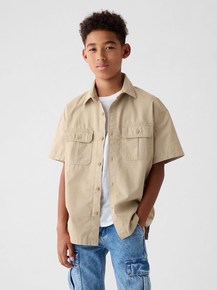 Gap Outfits, Utility Shirt, Gender Equality, Support People, Football Boys, Kid's Fashion, Football Tees, Gap Kids, Boys Clothing