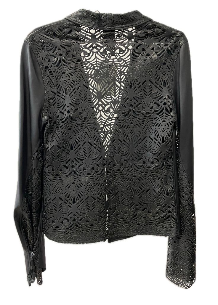 This leather jacket with mesh details on the collar, sleeve edges, and back is a swanky style move. Whether you go for regular or flared sleeves, it's all about your vibe – classic elegance or a more dynamic look. Those cool details bring a touch of charm and sophistication, making this jacket perfect for standout occasions.Size M Made in US Vibe Classic, Classic Elegance, Flared Sleeves, Leather Jacket, Mesh, Collar, Leather