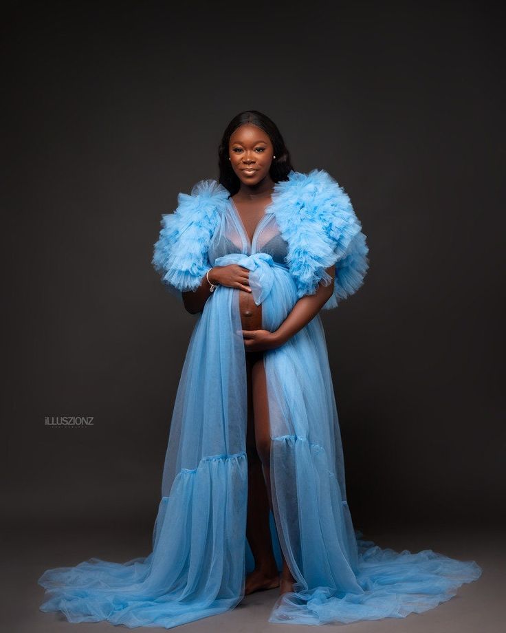 Maternity tulle robe with a  long train  for maternity shoots, and bridal showers. Made from a soft premium tulle fabric. Gentle and very comfortable on the skin    *Production Takes 1 week Do not hesitate to start a conversation with me if you require more details about the robe, I am happy and always here to help out  Custom colours are available on request. Sky Blue Fashion, Tulle Maternity Dress, Dress For Photoshoot, Blue Maternity Dress, Photoshoot Maternity, Pregnancy Goals, Pregnancy Dress, Dresses For Pregnant Women, Pregnant Wedding Dress