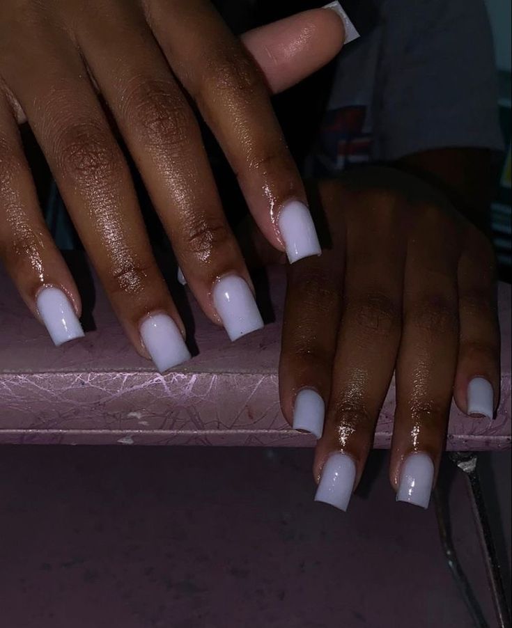 Nut White Nails Short, White Short Nails Black Women, Manicure Ideas Black Women, Short Square Acrylic Nails Milky White, Milk White Nails Short, Overlay Nails Black Women, Plain Short Acrylic Nails, Manicure Black Women, White Nails Black Women