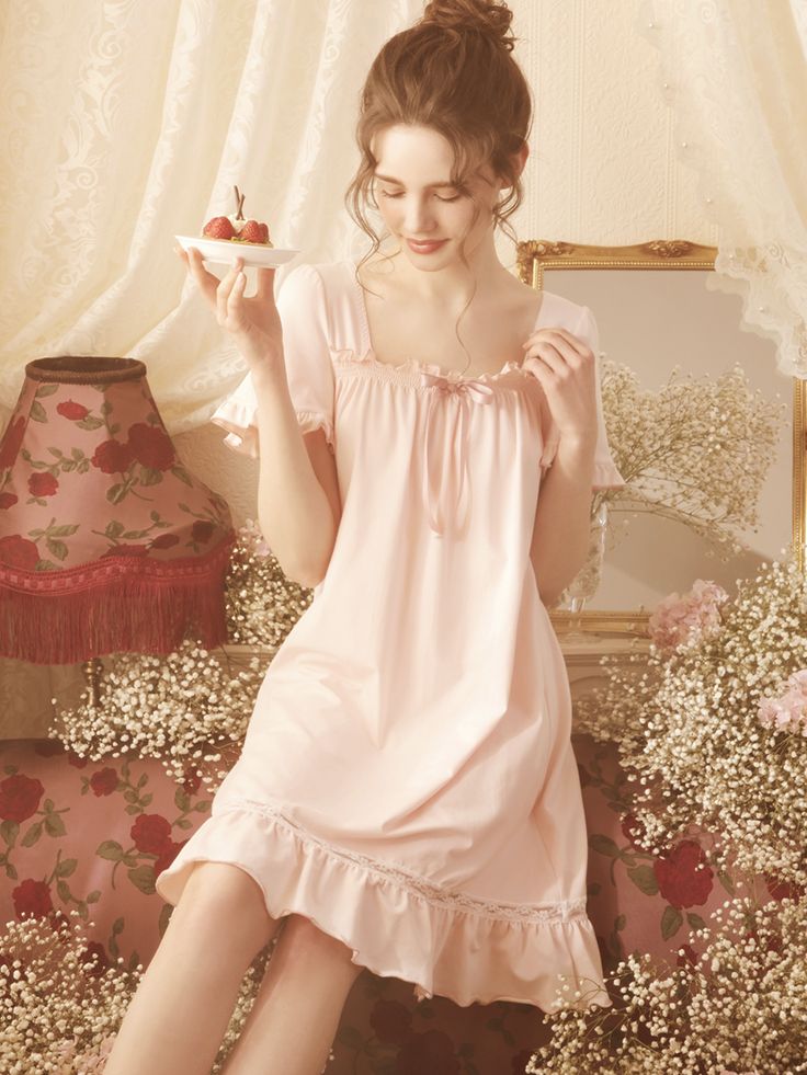 Nightwear with a cute relaxed silhouette. It creates a cute atmosphere and gives you a cute style for adults. Try wearing it as loungewear that will tickle your girlish heart and give off a neat, girly look. The design is wonderful and gives off a feminine feel. 
 
 
 
 ＜Color＞ 
 
 Off white 
 Light pink 
 
 
 ＜Size＞ 
 
 XS size 
 
 Length: 79cm 
 Bust: 86cm 
 Sleeve length: 21cm 
 
 S size 
 
 Length: 81cm 
 Bust: 90cm 
 Sleeve length: 21.5cm 
 
 M size 
 
 Length: 83cm 
 Bust: 94cm 
 Sleeve le Sweet Sleepwear For Sleepover In Spring, Sweet Sleepwear For Spring Sleepover, Sweet Sleepwear For Sleepovers In Spring, Kawaii Sleepwear For Summer Pajama Party, Kawaii Summer Sleepwear For Pajama Party, Kawaii Cotton Sleepwear For Summer, Kawaii Summer Pajama Party Sleepwear, Sweet Spring Sleepwear, Cute Spring Sleepwear For Lounging