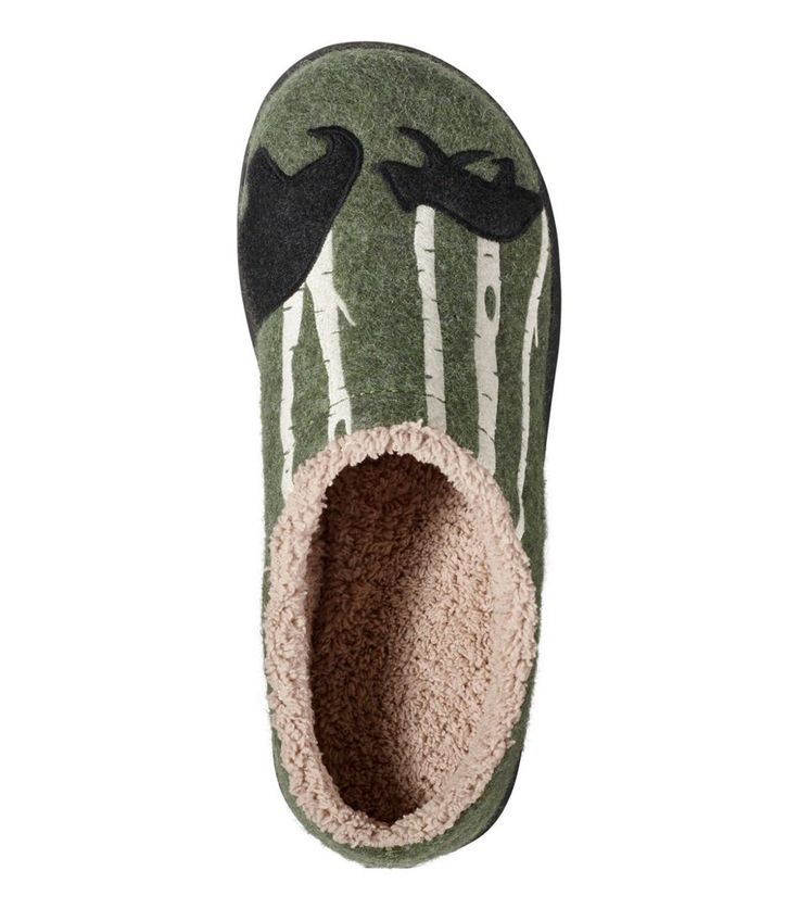 Cozy Winter Slippers With Soft Sole, Winter Non-slip Leisure Slippers, Winter Non-slip Slippers For Leisure, Comfortable Winter Slippers With Soft Sole, Cozy Outdoor Winter Slippers, Casual Indoor Slippers With Plush Lining, Casual Plush-lined Slippers For Indoor Use, Casual Slippers With Plush Lining For Indoor Use, Cozy Non-slip Winter Slippers