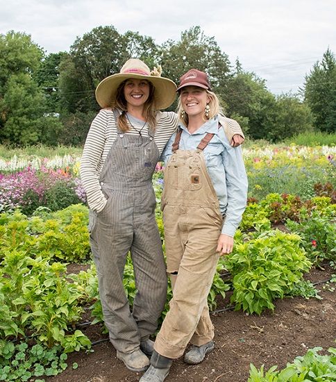 Vintage Farm Outfit, Summer Farm Outfit Women, Farm Work Clothes Women, Farmer Attire, Farm Attire Women, Japanese Gardener Outfit, Agriculture Outfits, Farm Women Outfits, Women Farmers Clothes