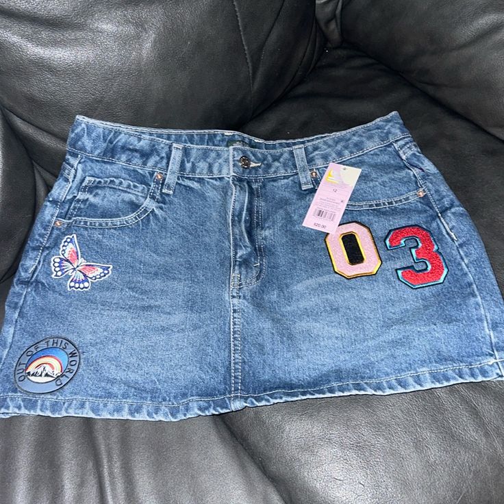 New With Tags Retail 22$ Trendy Pink Denim Skirt, Spring Pink Denim Mini Skirt, Pink Denim Mini Length Bottoms, Denim Pink Skirt With Pockets, Cute Denim Bottoms For School, Pink Casual Mini Denim Skirt, Pink Mini Denim Skirt Casual, Pink Mini Denim Skirt, Casual Pink Mini Denim Skirt