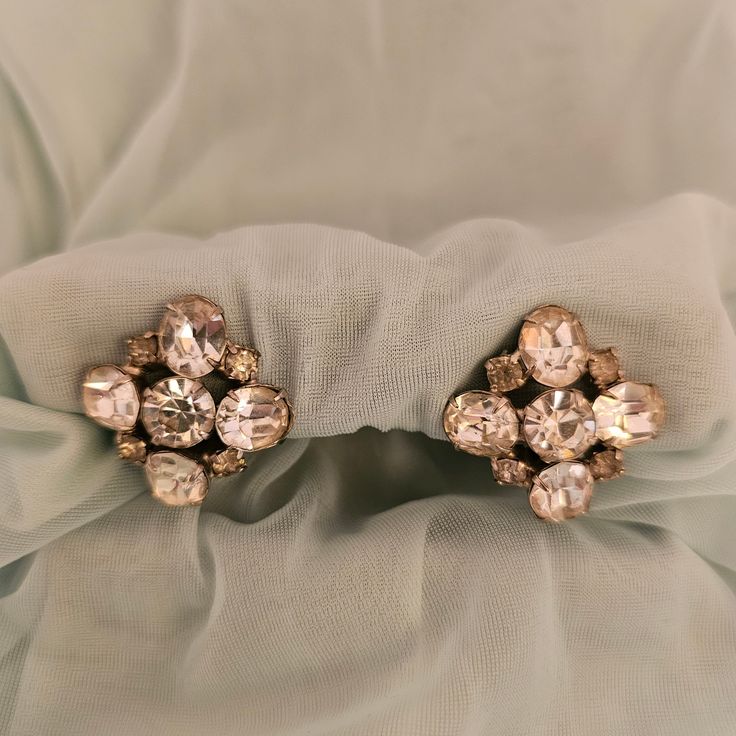 Beautiful set vintage rhinestone clip-on earrings Glamorous Jeweled Clip-on Earrings For Evening, Glamorous Evening Jeweled Clip-on Earrings, Glamorous Jeweled Clip-on Earrings For Formal Events, Glamorous Evening Clip-on Earrings With Rhinestones, Evening Crystal Clip-on Earrings With Sparkling Stones, Vintage Crystal Earrings With Sparkling Stones For Gift, Crystal Clip-on Earrings With Rhinestones For Gift, Crystal Clip-on Earrings For Evening, Crystal Clip-on Earrings With Sparkling Stones For Formal Occasions