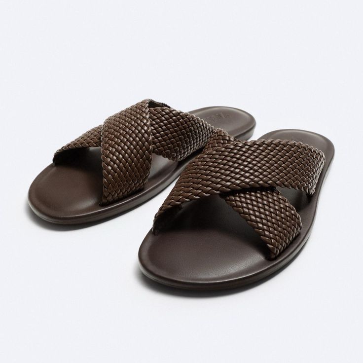 Genuine Zara New With Tag Material: Vegan Leather Color: Dark Brown Comfortable Flat Sandals With Crossover Woven / Braided Straps. Chunky Tonal Soles. Euro Size 44(11), 45(12) Brown Flip Flops With Textured Footbed For Vacation, Brown Textured Footbed Flip Flops For Vacation, Brown Textured Flip Flops For Vacation, Brown Cushioned Flip Flops For Summer, Brown Synthetic Slippers For Vacation, Brown Woven Leather Sandals For Summer, Brown Slippers With Textured Footbed For Beach, Brown Beach Slippers With Textured Footbed, Summer Brown Woven Leather Sandals