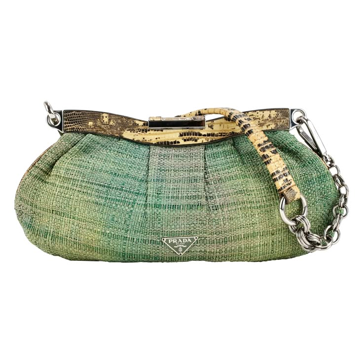 Prada shoulder bag in green straw and snake leather, pink leather interior and silver hardware. Condition: Really good. Packing/accessories: Dustbag, authenticity card. Measurements: 28cm x 15cm Packing Accessories, Accessories Styling, Card Measurements, Green Shoulder Bag, Green Bags, Vintage Designer Bags, Cool Bag, Luxury Bags Collection, Vintage Evening Bags