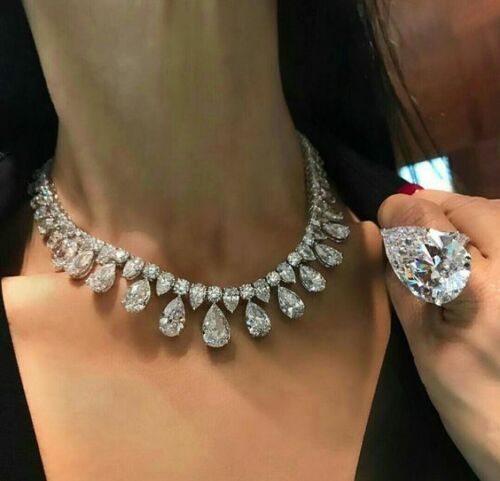 Kenting, Beautiful Diamond Necklace, Necklace Ring, Popular Jewelry, Cz Jewelry, Diamond Pendant Necklace, Luxury Jewelry, Ring Set, Beautiful Necklaces