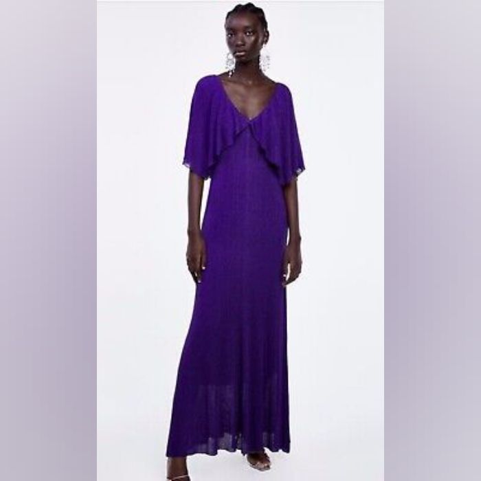 Dramatic Zara Metallic Maxi Dress With Flowy Cape Sleeves. Fully Lined With Attached Cami Style Slip Dress. Features Gold Metallic Threading Detail. Stretchy Knit Fabric. Can Wear On Or Off Shoulder. Perfect For Special Events. Brand New, W/ Tags. Chic Purple Evening Maxi Dress, Elegant Purple V-neck Maxi Dress, Chic Purple Maxi Dress With Ruffles, Purple V-neck Midi Dress For Evening, Purple V-neck Maxi Dress With Ruffles, Purple V-neck Maxi Dress For Date Night, Elegant Purple Maxi Dress For Beach, Elegant Purple Midi Dress For The Beach, Elegant Lavender Beach Dress