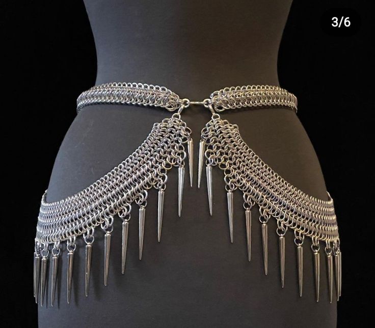 Ren Faire Chainmail, Chainmail Clothing Diy, Diy Chain Belt, Scalemail Jewelry, Chainmail Belt, Chainmail Clothing, Chainmaille Jewelry Patterns, Chainmail Patterns, Diy Necklace Patterns