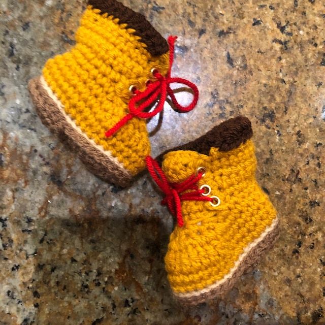 Botas de trabajo para bebé de ganchillo, botas de bebé unisex, patucos de bebé, baby shower, anuncio de bebé, zapatos de cuna, patucos de punto, zapatos de bebé de ganchillo - Etsy Unisex Baby, Work Boots, Crochet Baby, Baby Shower, Shower, Crochet, Boots