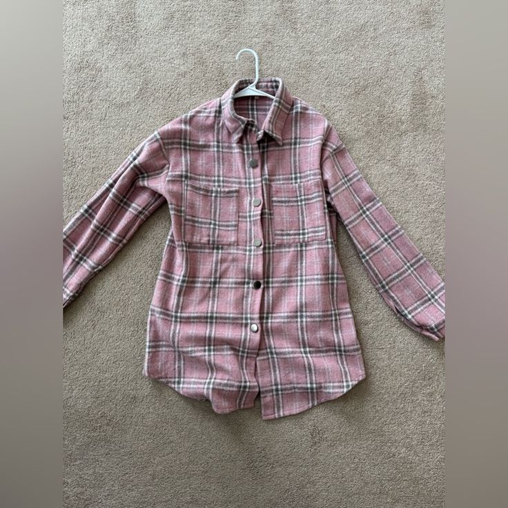 Pink, Grey, And White Plaid Flannel Shacket. Nwot Women’s Small Pink Outerwear For Fall Day Out, Casual Pink Shacket For Winter, Casual Pink Outerwear For Day Out, Fall Pink Tops With Pockets, Pink Tops With Pockets For Fall, Casual Pink Collared Outerwear, Pink Long Sleeve Outerwear For Day Out, Pink Fall Top With Pockets, Pink Button Top For Fall