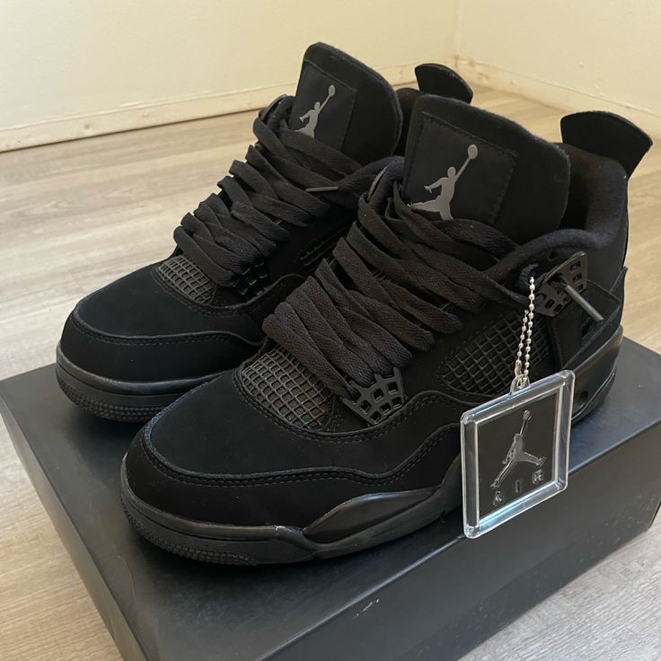 Amazing Condition Black Cat 4’s Owned Since The Drop In 2020. Includes Original Box, Jordan Tag, Jordan 4 Collectors Card, And The Beauties Themself!! Jordan Shoes Black, Pretty Sneakers, Yantai, Trendy Shoes Sneakers, Dr Shoes, Nike Fashion Shoes, Preppy Shoes, Pretty Shoes Sneakers, Jordan Shoes Retro