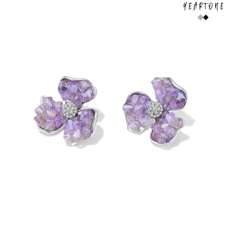 ✓ Purple Flower ✓ Iris Earrings ✓ Spring Earrings ABOUT Discover something special for that special someone at Spring. Be the favorite person in her life with the absolutely perfect gift! These exquisite Purple flower Iris Stud earrings are made of electroplated white gold and feature an artificial gemstone - making them a truly unique and special gift for her. Whether you're shopping for your wife, mother, sister, or friend, these earrings will be sure to make her feel special and appreciated! * Purple Iris Earrings * Materials: S925 silver, Copper Electroplated white Gold, Artificial gemstones * Size: size: Width 23.4mm, Height 23.4mm * Weight: 4.97g ⦁ If you have any questions, please contact me C A R E * T I P S We don't want your special moment to fade.  To maintain the quality of you Luxury Purple Fine Jewelry Earrings, Iris Earrings, Special Gifts For Her, Spring Earrings, Purple Iris, Unique Flower, Purple Earrings, Flower Gifts, Women Best