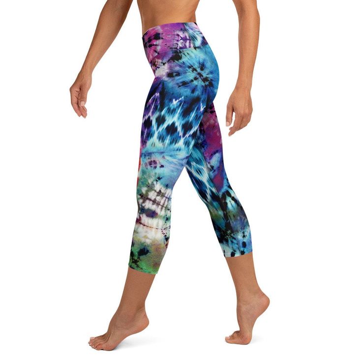 These yoga capri leggings with a high, elastic waistband are the perfect choice for yoga, the gym, or simply a comfortable evening at home. * 82% polyester, 18% spandex * Mid-calf length * Very soft four-way stretch fabric * Comfortable high waistband * Flat seam and coverstitch Yoga Leggings With 4-way Stretch, 4-way Stretch Hip-length Activewear For Yoga, Hip-length Yoga Activewear With 4-way Stretch, Moisture-wicking Athleisure Capris For Yoga, Athleisure Moisture-wicking Capris For Yoga, High Stretch Yoga Capri Leggings, Casual High Stretch Capri Yoga Pants, Compression Capri Leggings For Pilates, 4-way Stretch Capri Yoga Pants For Pilates