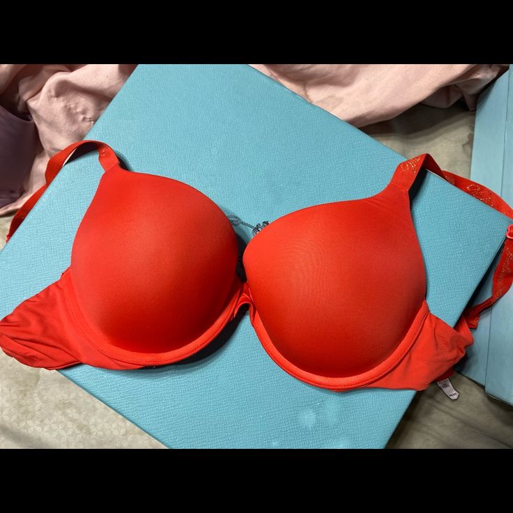 Brand New Never Been Worn Victoria Secret Push Up Bra 34b. Lost Some Weight & These Are Too Big. This Is More Of A Bright Red Orange Color Bra Red Fitted Push-up Bra, Victoria's Secret Push-up Bra For Evening, Victoria's Secret Padded Push-up Bra, Victoria's Secret Spring Push-up Bra, Victoria's Secret Push-up Bra Friendly Tops, Red Orange Color, Hot Women Dress, Full Coverage Bra, Push Up Bra