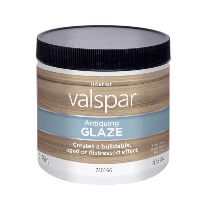 an image of a jar of varpspar glaze on a white background with the lid