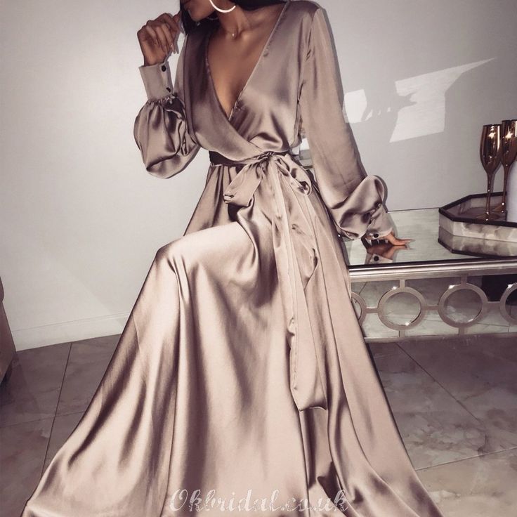 Long Sleeve Prom, Satin Gown, Prom Dresses Long With Sleeves, Long Prom Dress, Dress Backs, Deep V Neck, Satin Dresses, Look Fashion, Fashion Inspo Outfits